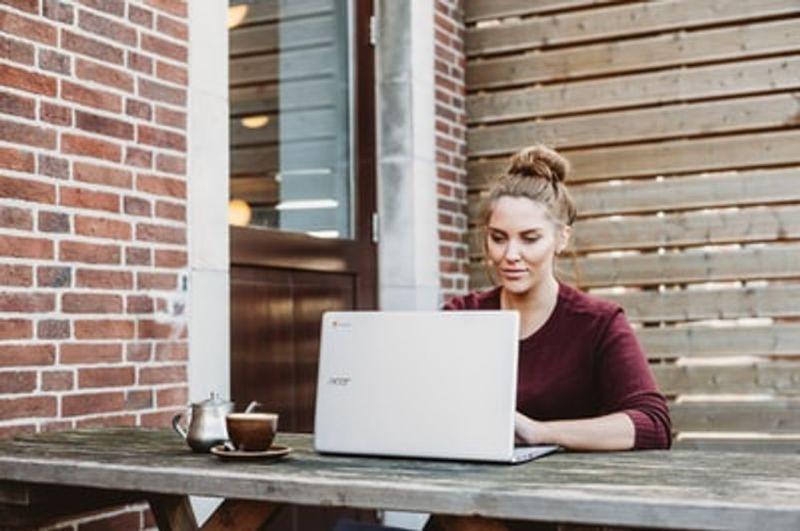 woman working on laptop